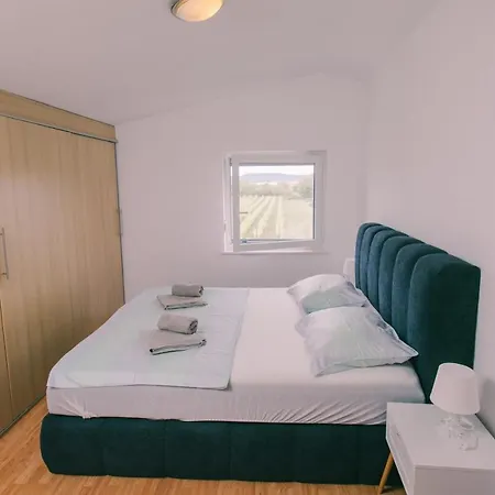 Gojka Suska 30 Vila Lavanda * Sukošan